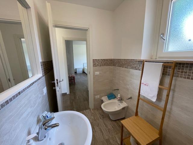 Image No.60-Maison de campagne de 3 chambres à vendre à Bisenti