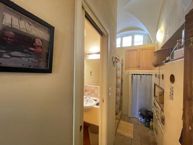 Image No.16-4 Bed Townhouse for sale