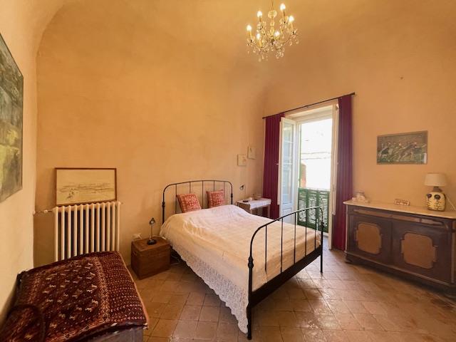 Image No.29-4 Bed Townhouse for sale