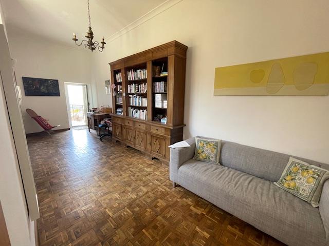 Image No.32-4 Bed Townhouse for sale