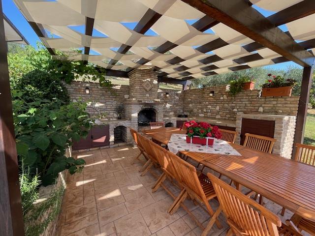 Image No.4-Maison de campagne de 8 chambres à vendre à Citta Sant'Angelo