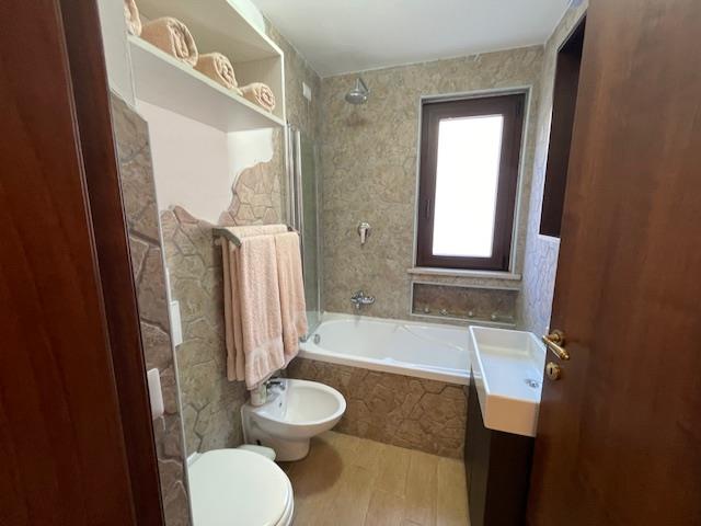 Image No.34-Maison de campagne de 8 chambres à vendre à Citta Sant'Angelo