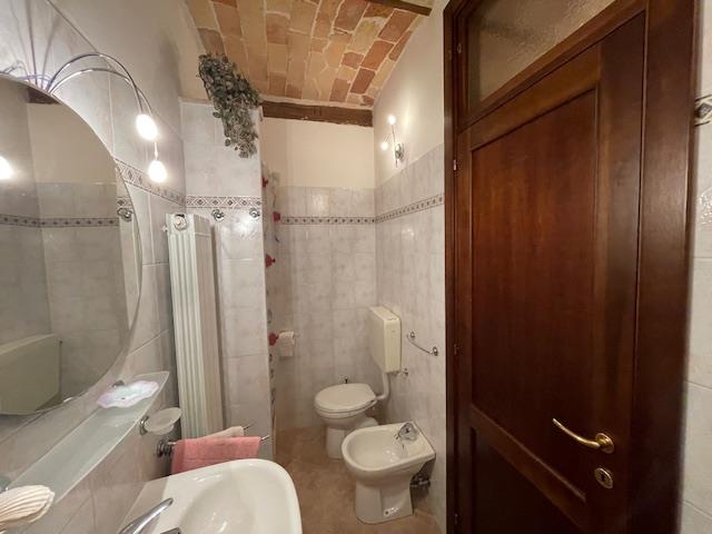 Image No.19-2 Bed Apartment for sale