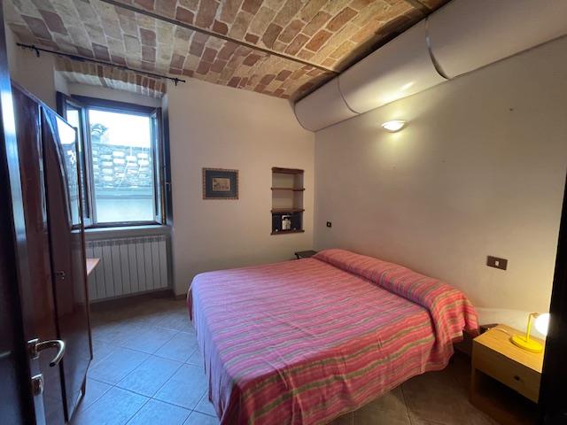 Image No.23-2 Bed Apartment for sale