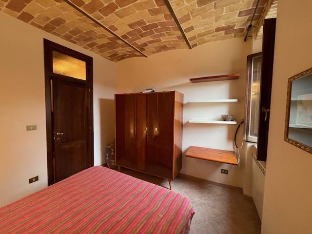 Image No.25-2 Bed Apartment for sale