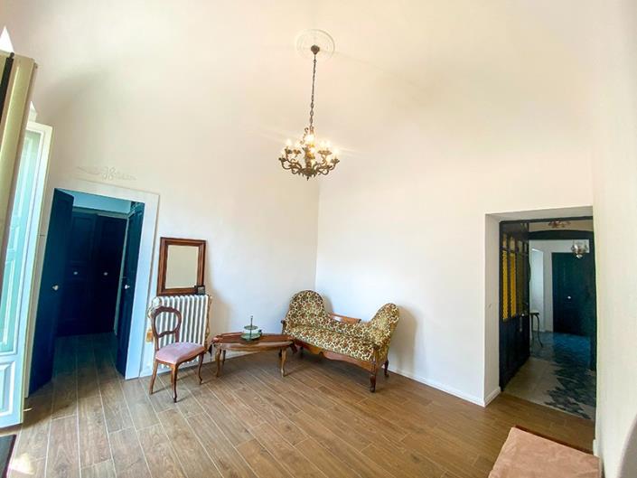 Image No.18-4 Bed Apartment for sale