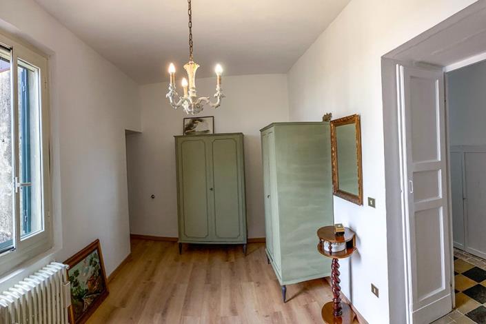 Image No.24-4 Bed Apartment for sale