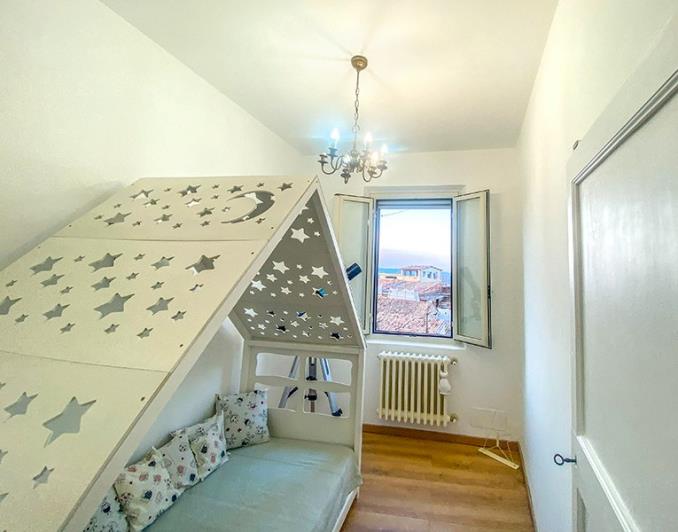 Image No.26-4 Bed Apartment for sale