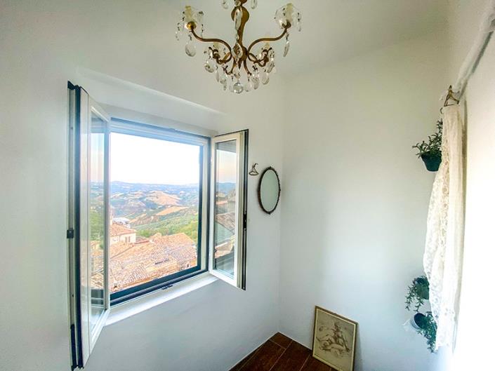 Image No.31-4 Bed Apartment for sale