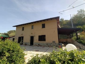 1211_16102025180256414