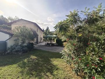 1211_16102025180256416