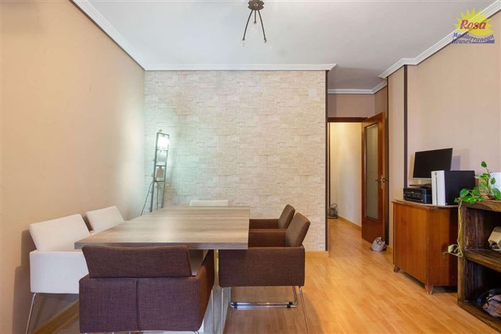 Image No.15-3 Bed Property for sale