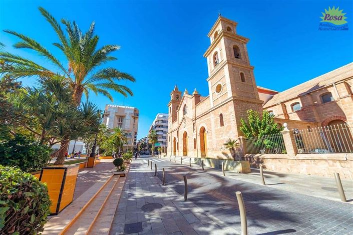 Image No.23-3 Bed Property for sale