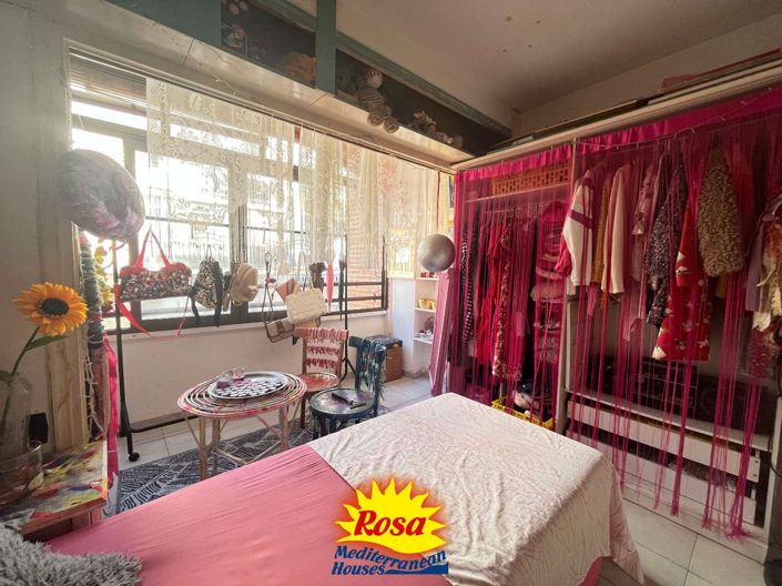 Image No.15-3 Bed Property for sale