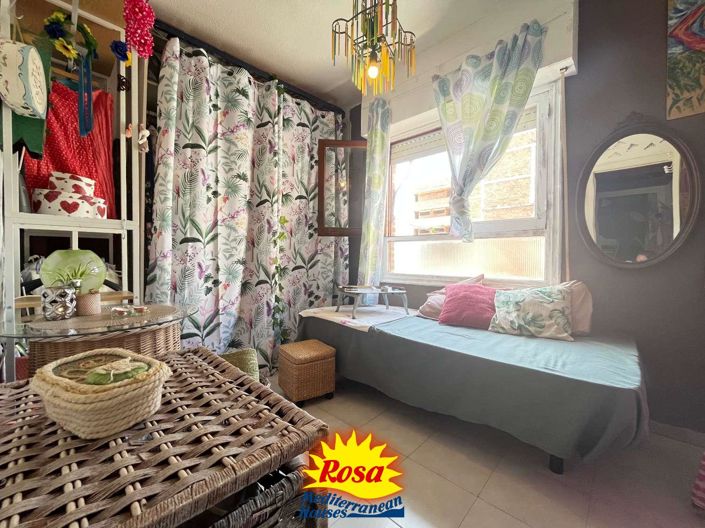 Image No.8-3 Bed Property for sale