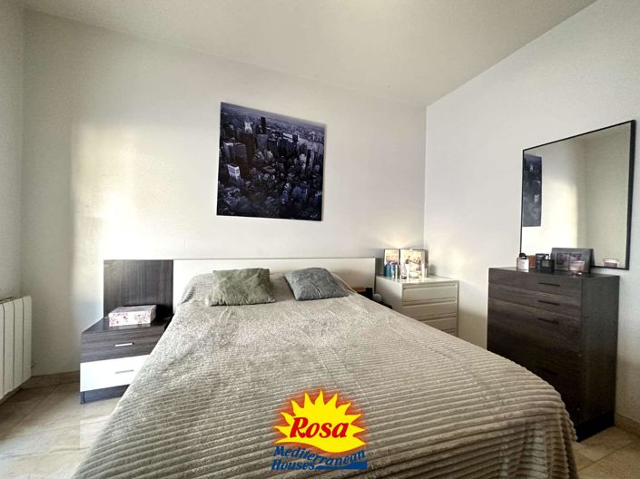 Image No.29-2 Bed Chalet for sale