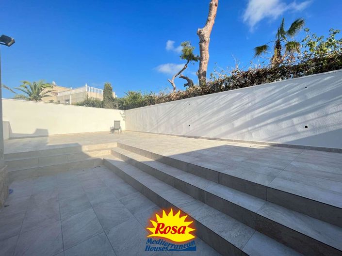 Image No.32-2 Bed Chalet for sale