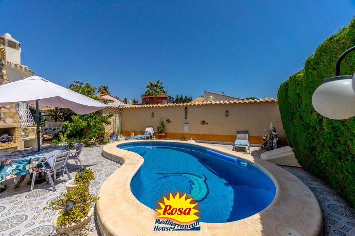 Image No.2-3 Bed Villa for sale