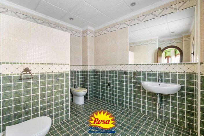 Image No.29-4 Bed Villa for sale