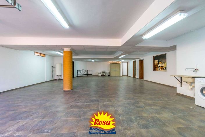 Image No.34-4 Bed Villa for sale