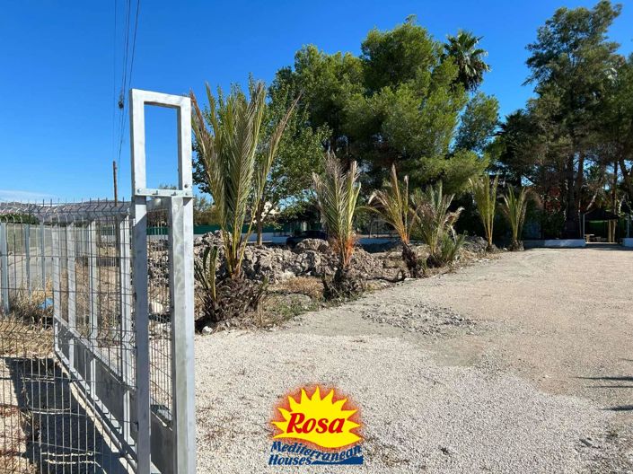 Image No.43-5 Bed Chalet for sale