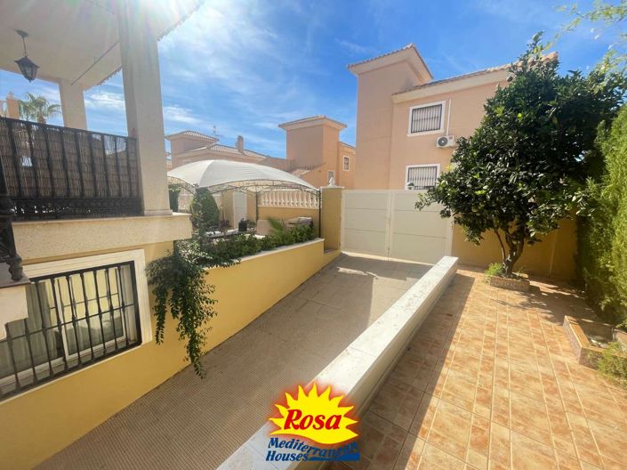 Image No.6-Chalet de 3 chambres à vendre à Orihuela Costa