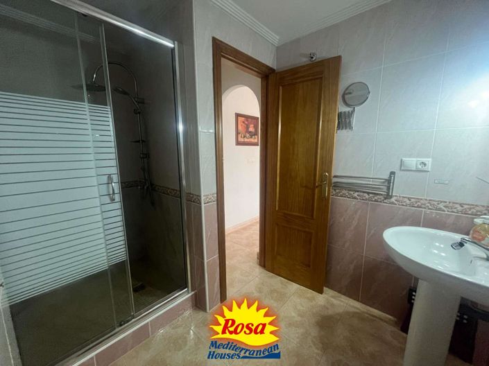 Image No.15-2 Bed Apartment for sale