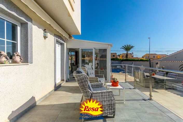 Image No.11-5 Bed Villa for sale