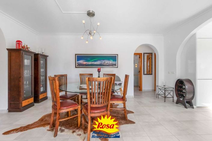 Image No.17-5 Bed Villa for sale