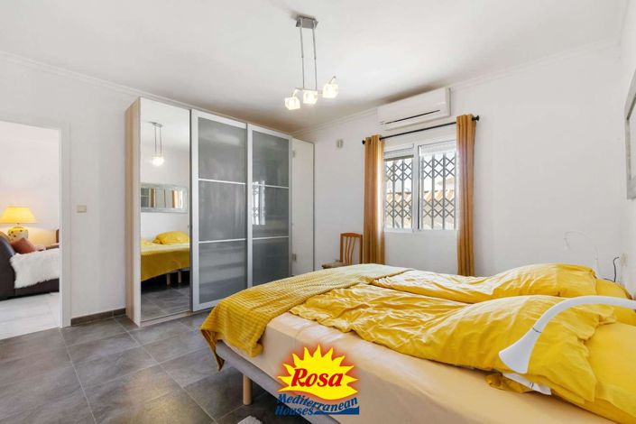 Image No.23-5 Bed Villa for sale