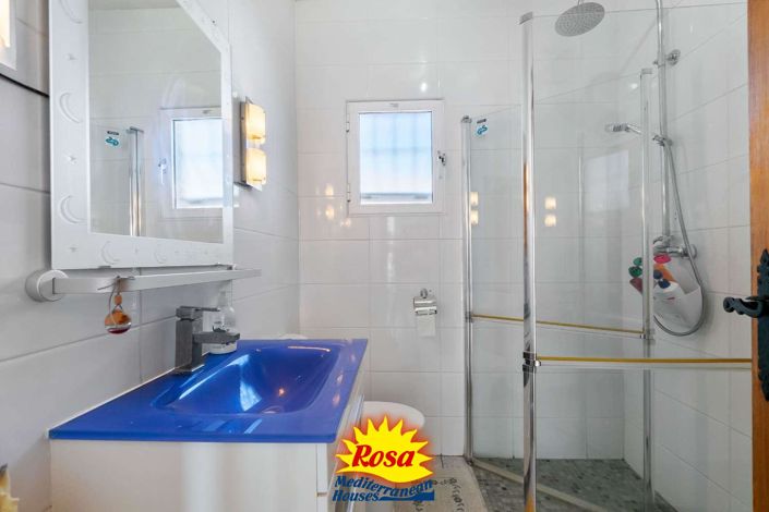 Image No.27-5 Bed Villa for sale