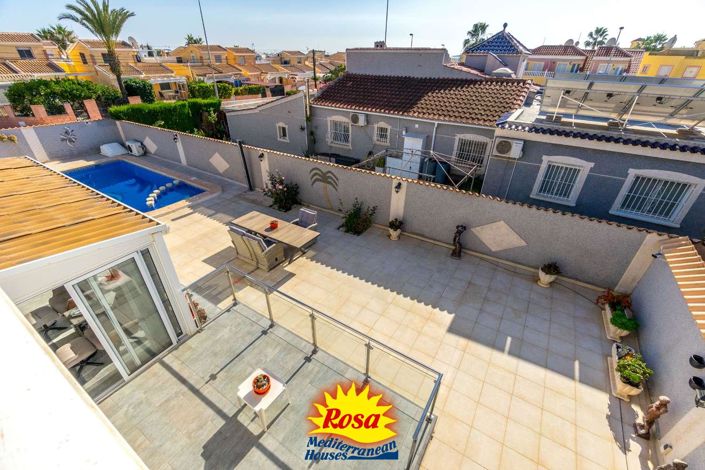 Image No.36-5 Bed Villa for sale