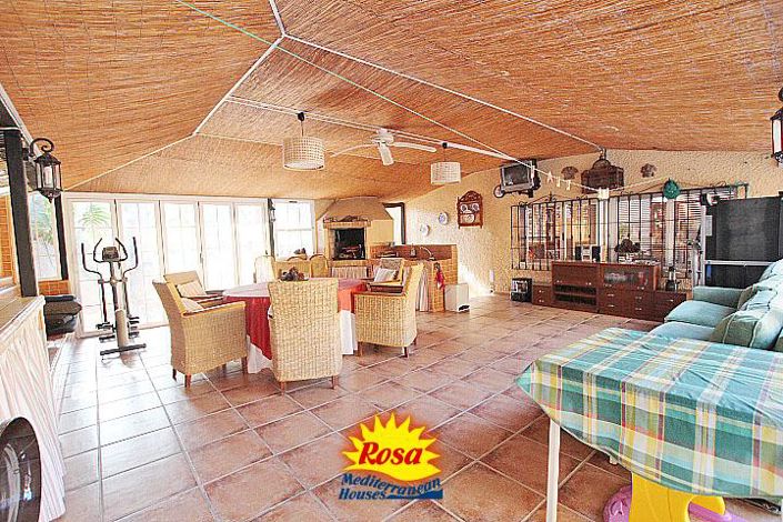 Image No.10-6 Bed Villa for sale