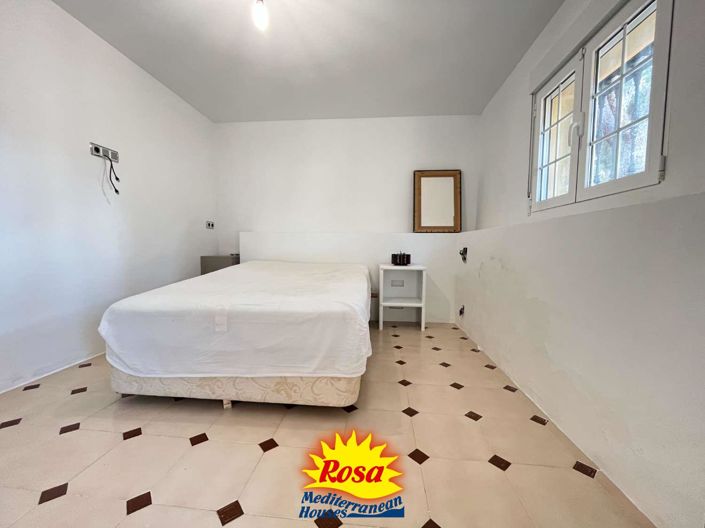 Image No.29-6 Bed Villa for sale