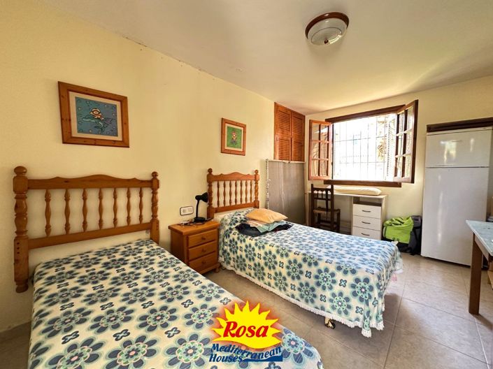 Image No.10-3 Bed Villa for sale