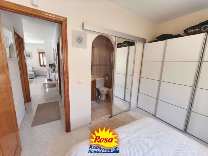 Image No.10-3 Bed Chalet for sale