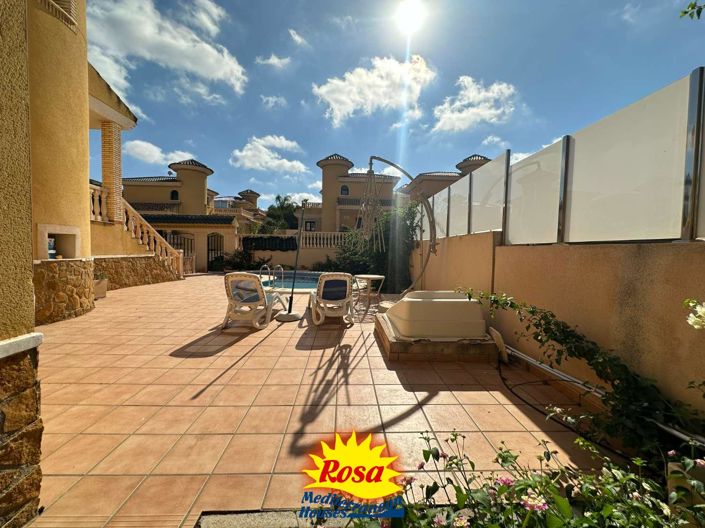 Image No.4-Chalet de 3 chambres à vendre à Villamartin