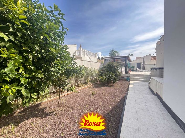 Image No.14-3 Bed Villa for sale