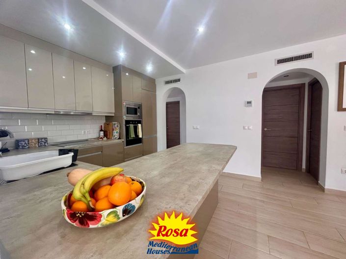 Image No.37-3 Bed Villa for sale