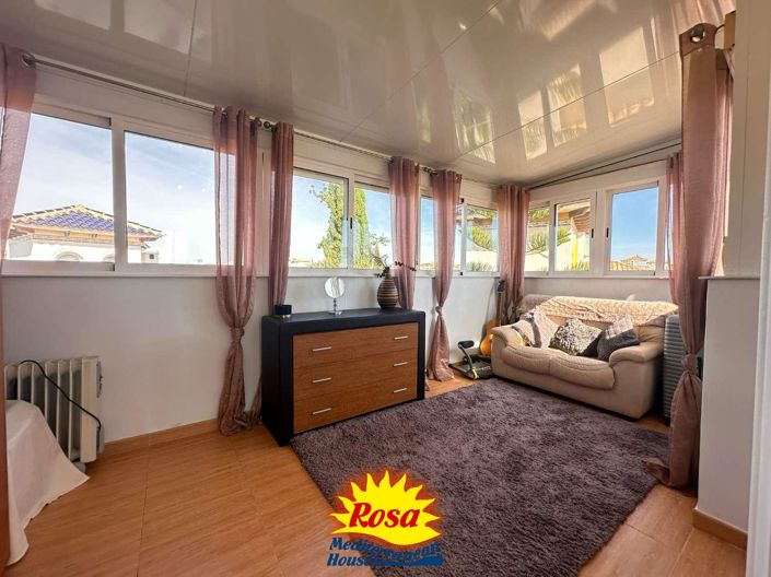 Image No.17-4 Bed Chalet for sale