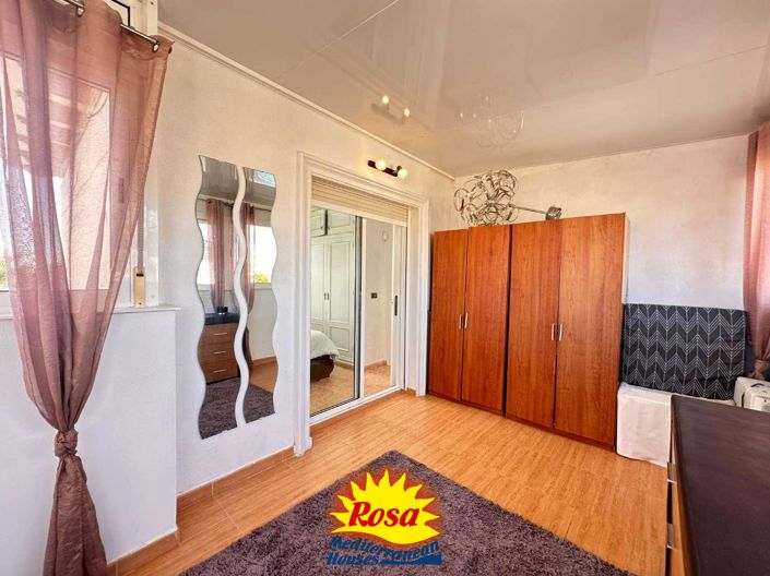 Image No.18-4 Bed Chalet for sale