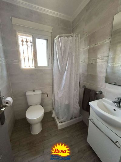 Image No.9-4 Bed Chalet for sale