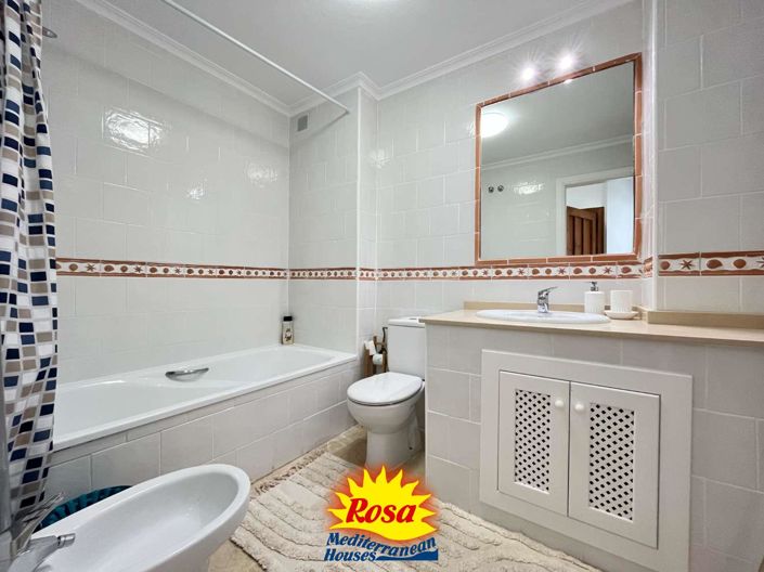 Image No.21-2 Bed Apartment for sale