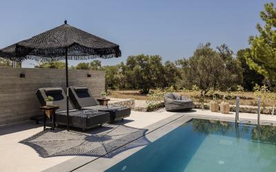 Pessada-Luxurious-Resort-For-Sale-3