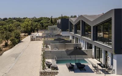 Pessada-Luxurious-Resort-For-Sale-6