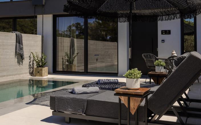 Image No.12-Commercial de 8 chambres à vendre à Pesada