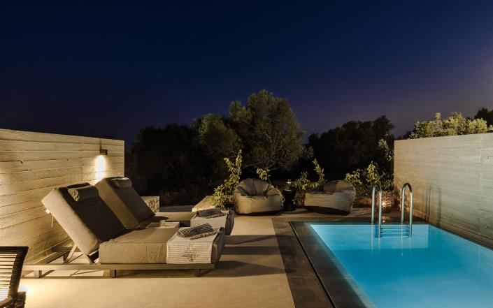 Image No.15-Commercial de 8 chambres à vendre à Pesada