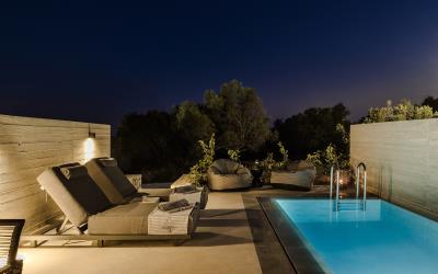 Pessada-Luxurious-Resort-For-Sale-15