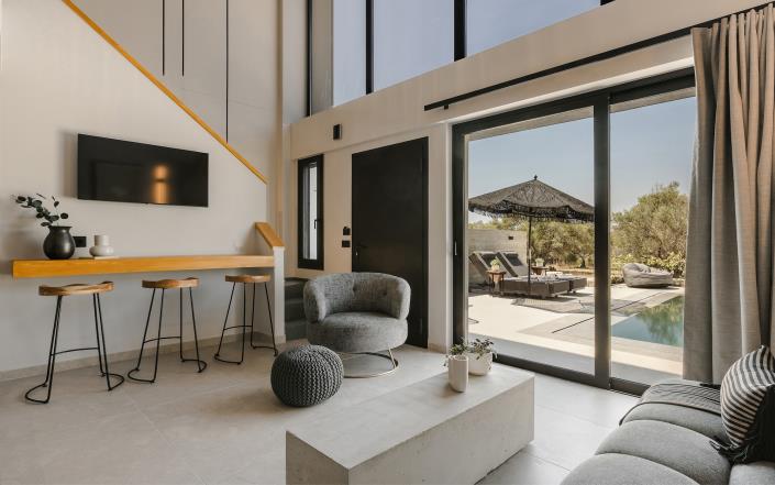 Image No.24-Commercial de 8 chambres à vendre à Pesada