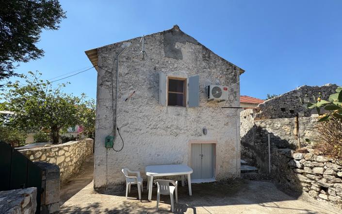 Image No.3-Chalet de 2 chambres à vendre à Tselentata